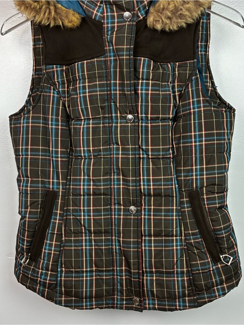 Ariat Plaid Puffer Riding Vest - Picture 2 of 6